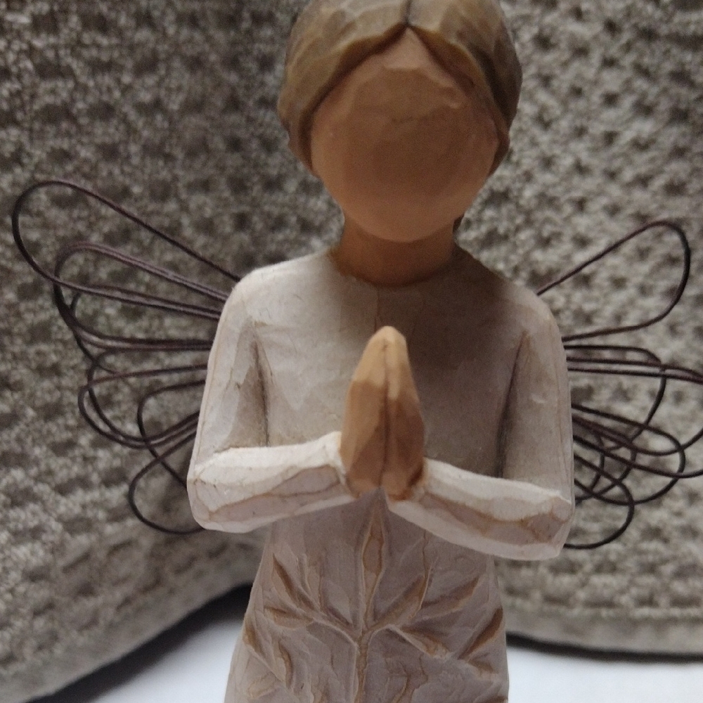Willow Tree Angel Figurine - Cream and Brown
